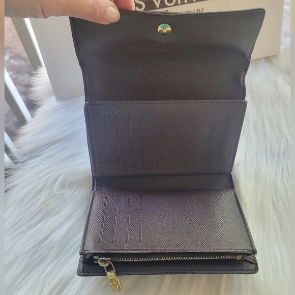 Louis Vuitton Damier Portefeuille Alexandra Trifold Wallet - Picture 10 of 16